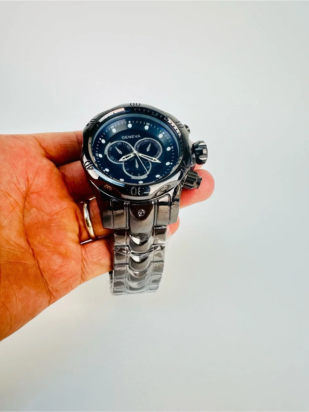 Geneva bold monster